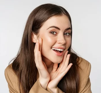 Why Are My Teeth Becoming Transparent? Causes, Treatments, and Ways to Protect Your Enamel